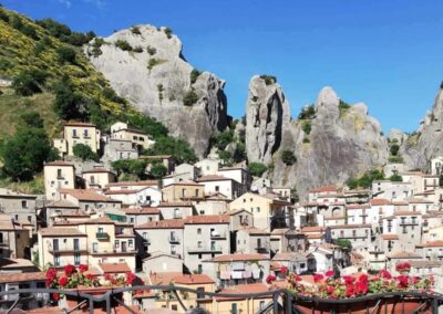 Le Dolomiti Lucane, i giganti di roccia 434143723 1486982802028691 188867164348780737 n