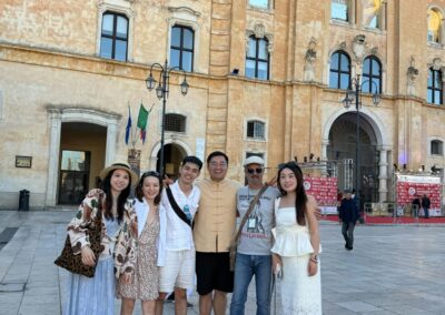 Carol, Joyce, Xiao, Daniel e Robert da Singapore